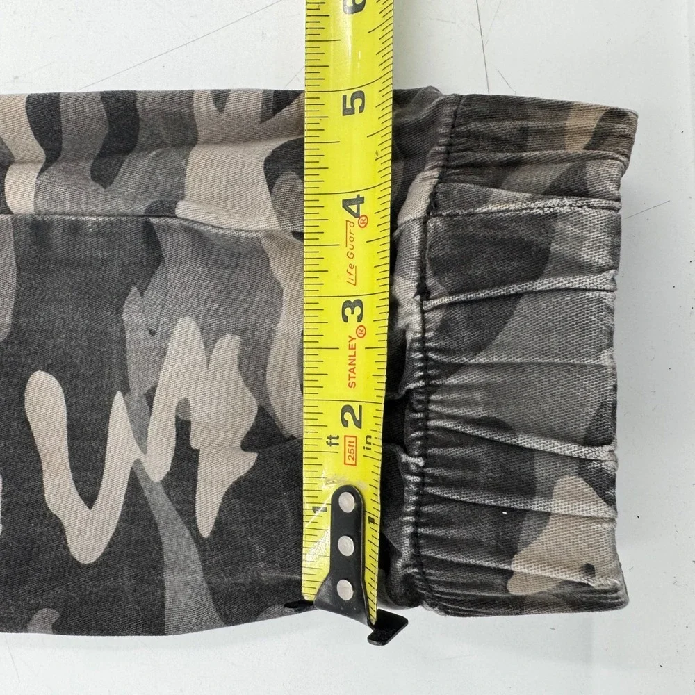 RING OF FIRE Gray‎ Camouflage Joggers Pants Women's Medium Casual Streetwear